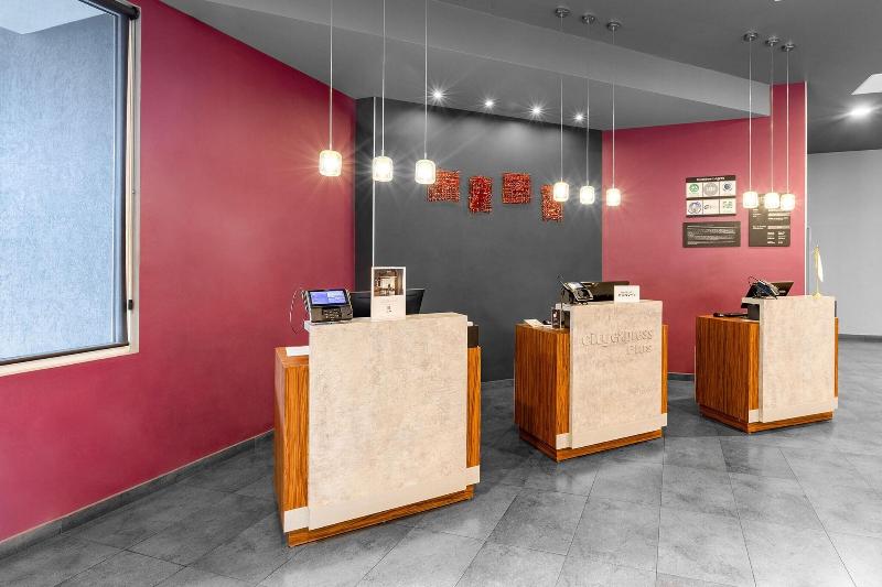 Отель City Express Plus By Marriott Guadalajara Expo