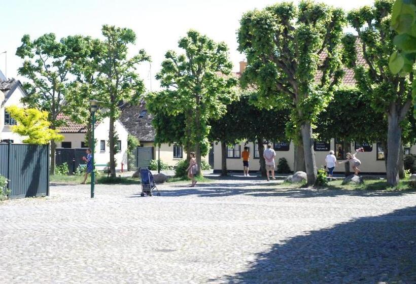 فندق Copenhagen Airport