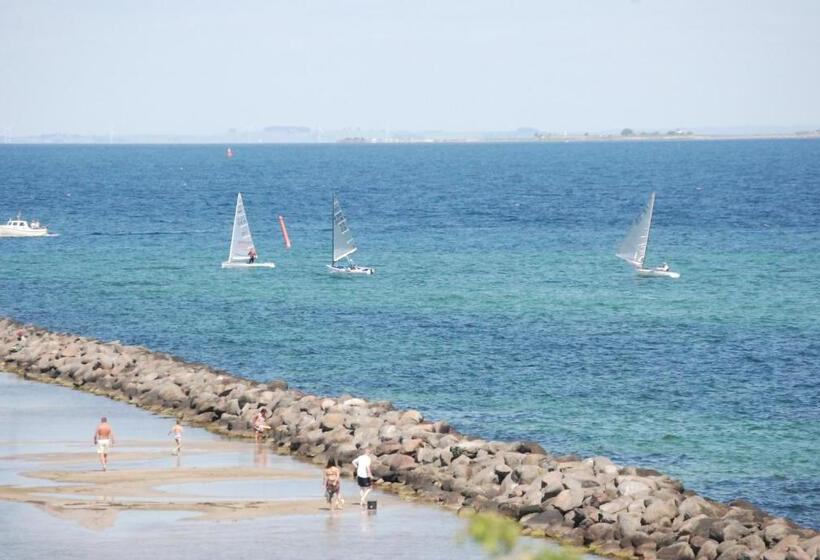 هتل Copenhagen Airport