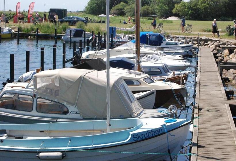 هتل Copenhagen Airport