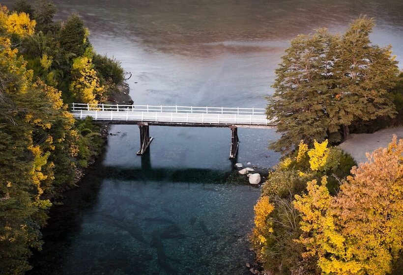 酒店 Correntoso Lake & River