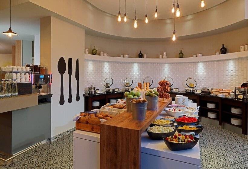 هتل Courtyard By Marriott Berlin City Center