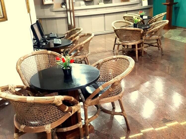 酒店 Crillon Palace