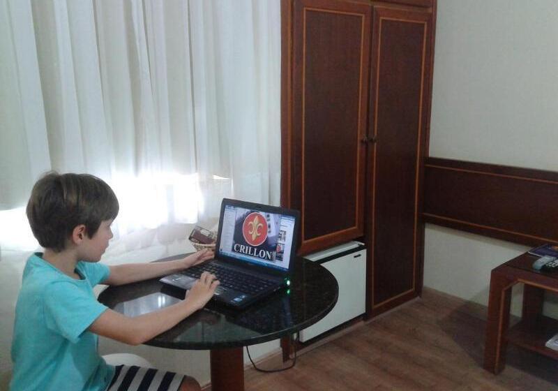 酒店 Crillon Palace