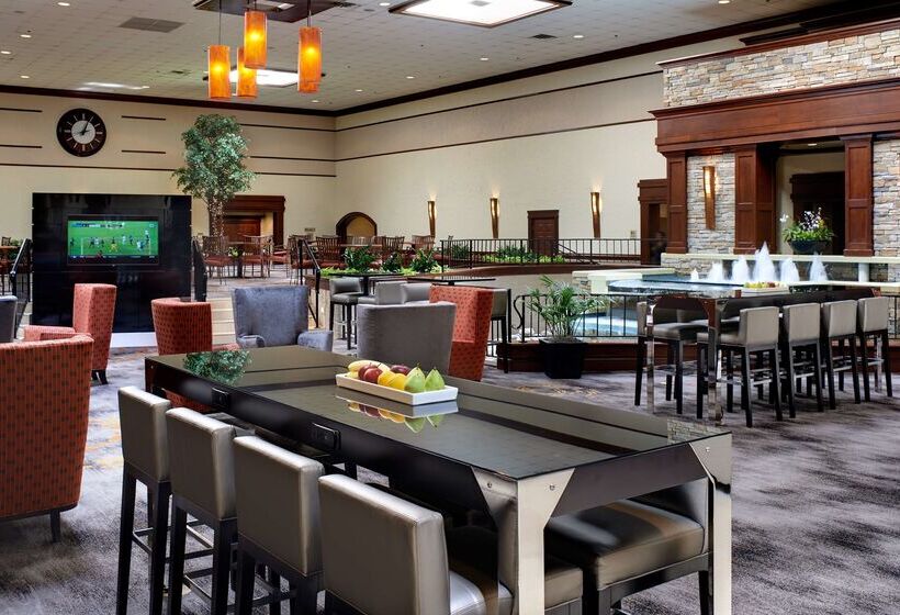 בית מלון כפרי Doubletree By Hilton Detroit  Dearborn