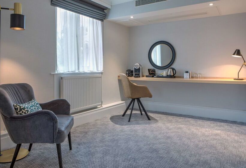 فندق Doubletree By Hilton London Elstree