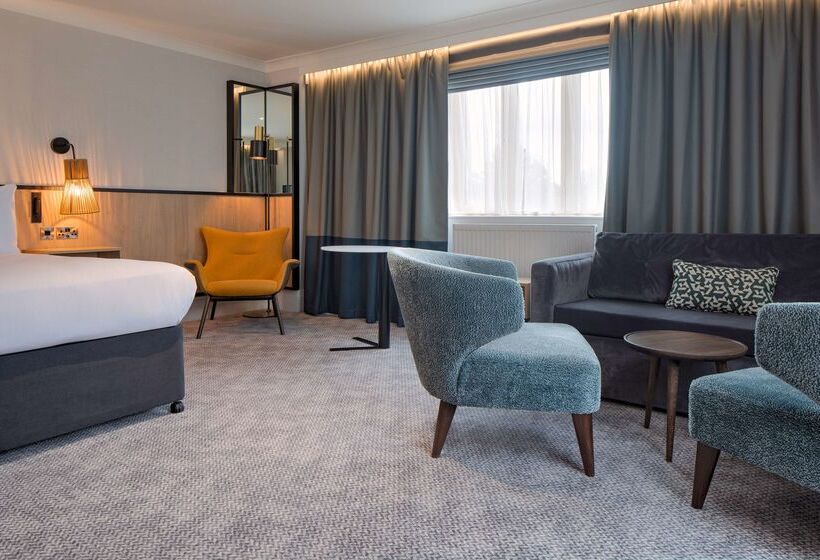 فندق Doubletree By Hilton London Elstree