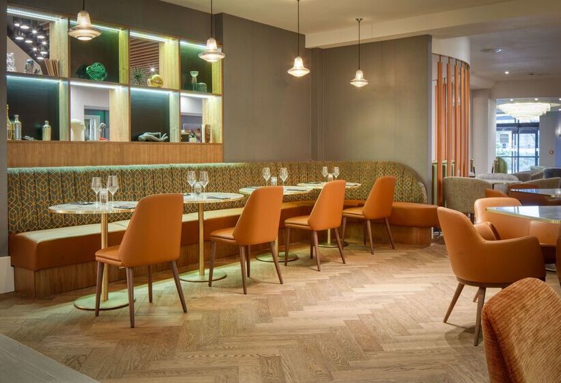 فندق Doubletree By Hilton London Elstree