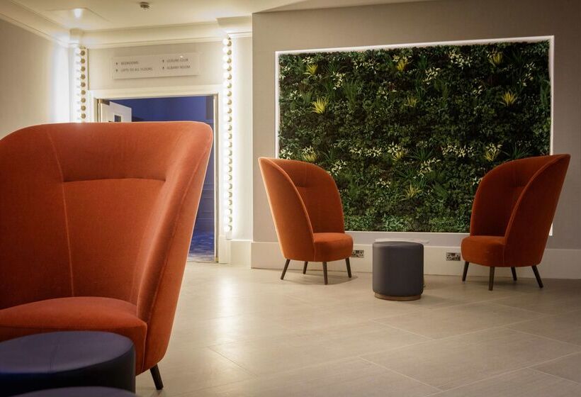 فندق Doubletree By Hilton London Elstree