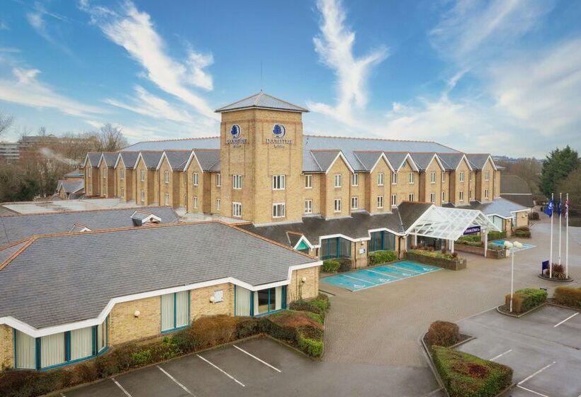 فندق Doubletree By Hilton London Elstree