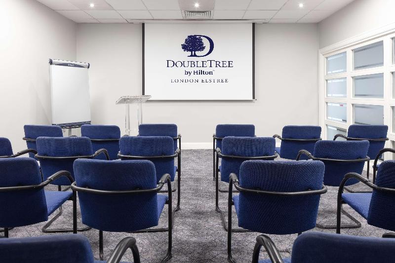 فندق Doubletree By Hilton London Elstree