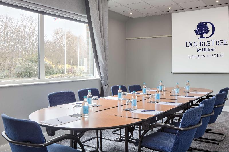 فندق Doubletree By Hilton London Elstree