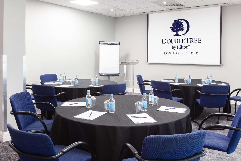 فندق Doubletree By Hilton London Elstree