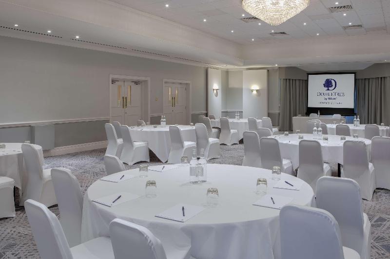 فندق Doubletree By Hilton London Elstree
