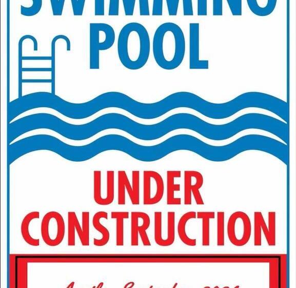 هتل Falcons View Manor