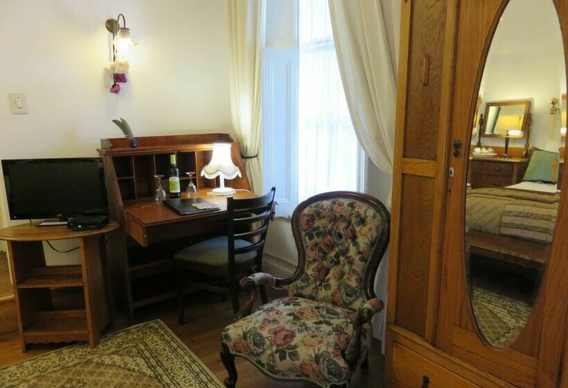 בית מלון כפרי Fynbos Villa Guest House