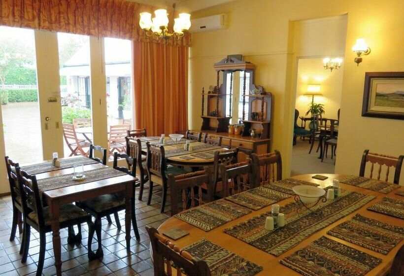 בית מלון כפרי Fynbos Villa Guest House