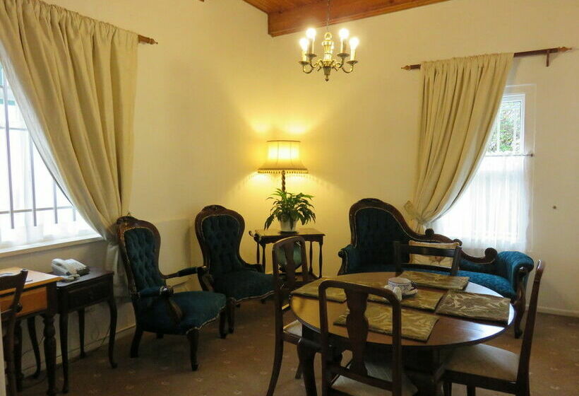 בית מלון כפרי Fynbos Villa Guest House