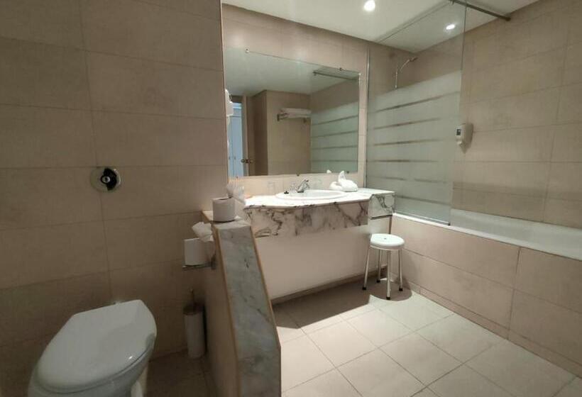 בית מלון כפרי Helya Beach Resort