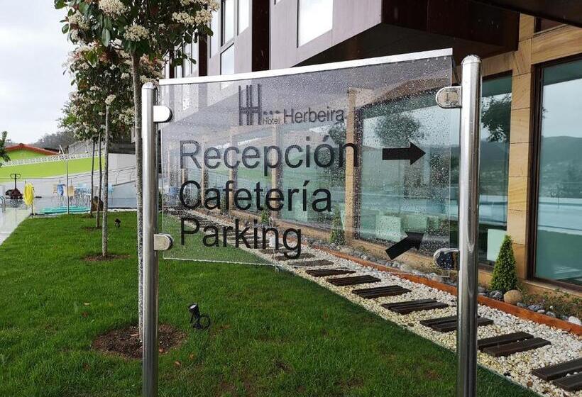 בית מלון כפרי Herbeira