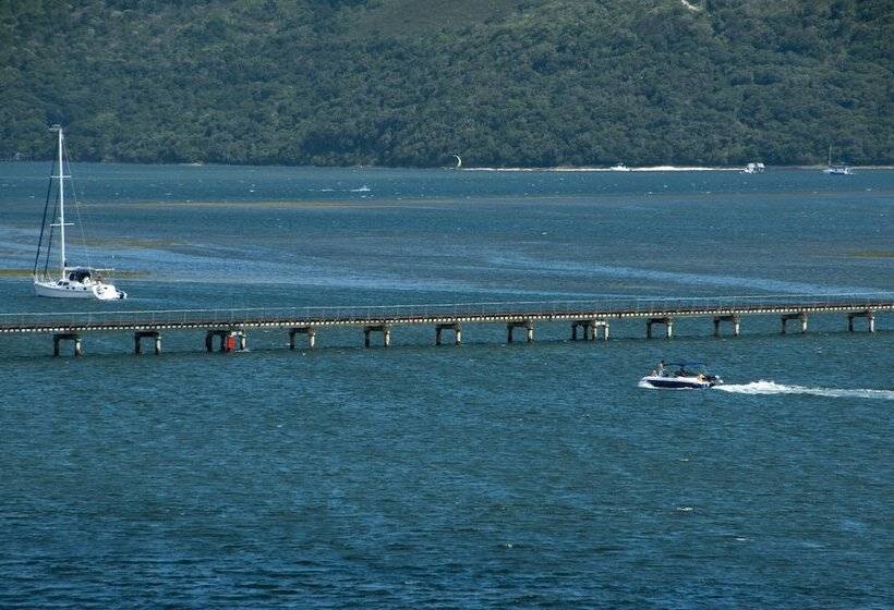 בית מלון כפרי Hide Away Guest House