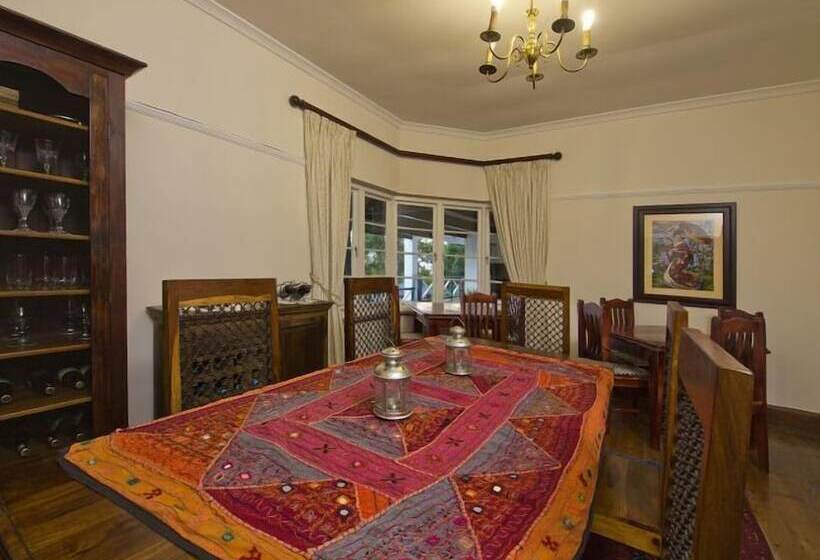 בית מלון כפרי Hide Away Guest House