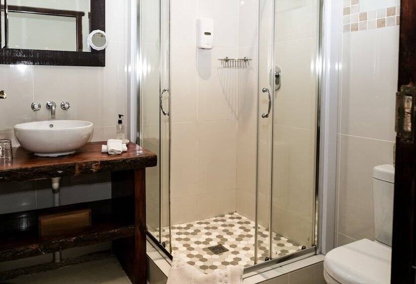 בית מלון כפרי Hide Away Guest House