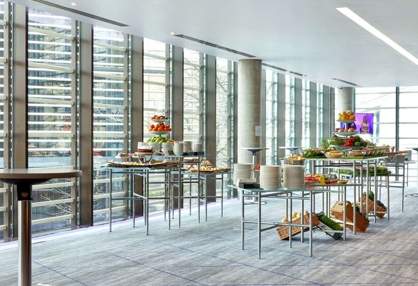 בית מלון כפרי Hilton London Tower Bridge