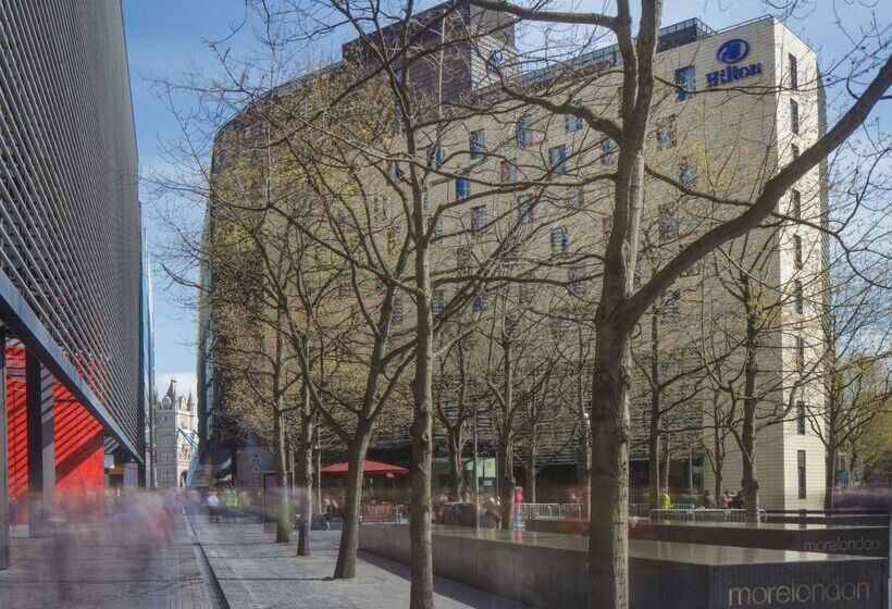 בית מלון כפרי Hilton London Tower Bridge