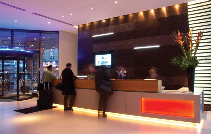 בית מלון כפרי Hilton London Tower Bridge