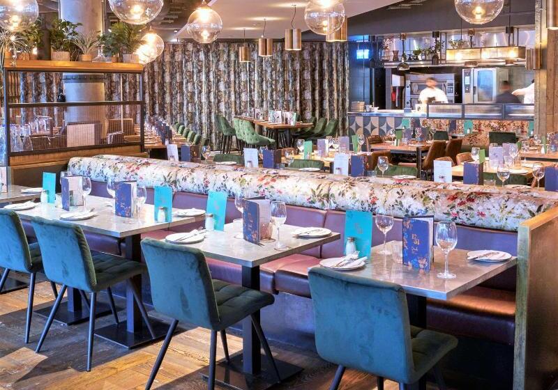 בית מלון כפרי Hilton London Tower Bridge