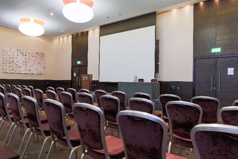 בית מלון כפרי Hilton London Tower Bridge