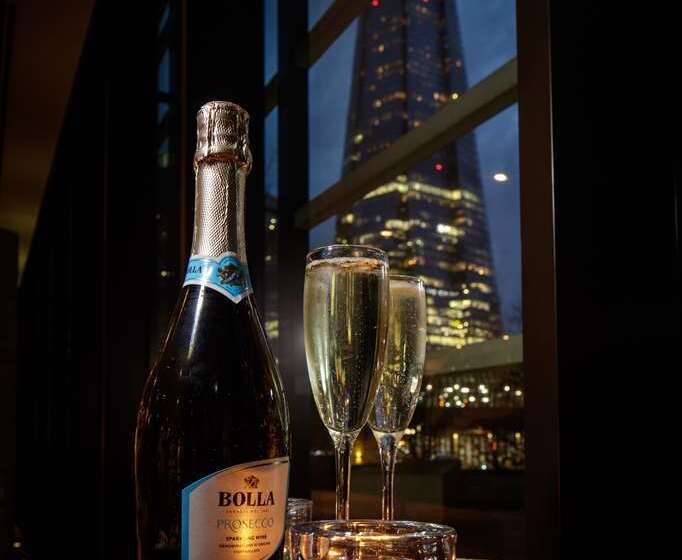 בית מלון כפרי Hilton London Tower Bridge