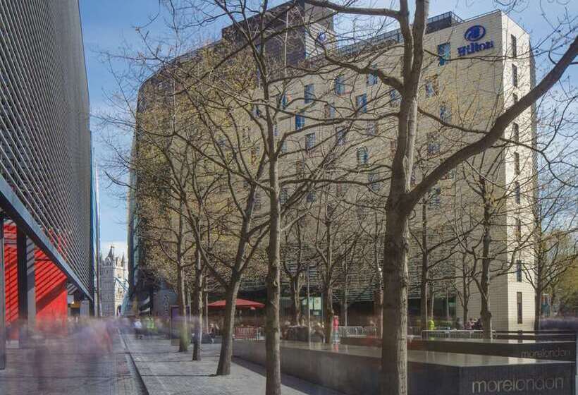 בית מלון כפרי Hilton London Tower Bridge