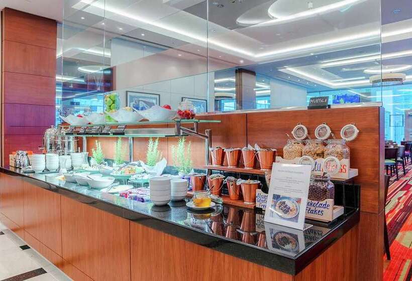 هتل Hilton Warsaw City