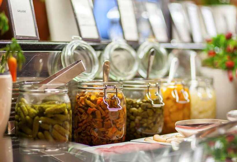 فندق Hilton Warsaw City