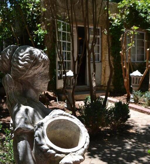 ホテル Hobbit Boutique