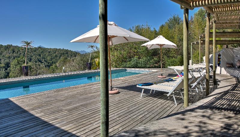 酒店 Hog Hollow Country Lodge