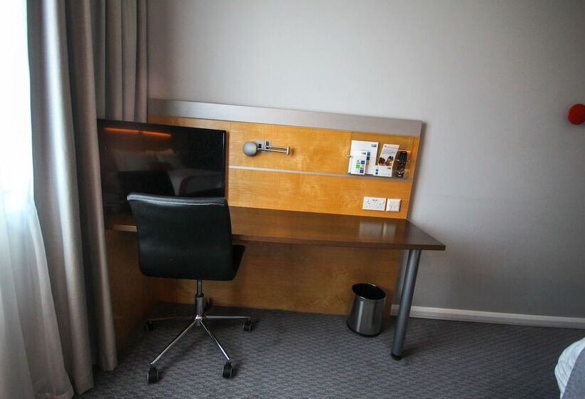 هتل Holiday Inn Express Doncaster, An Ihg