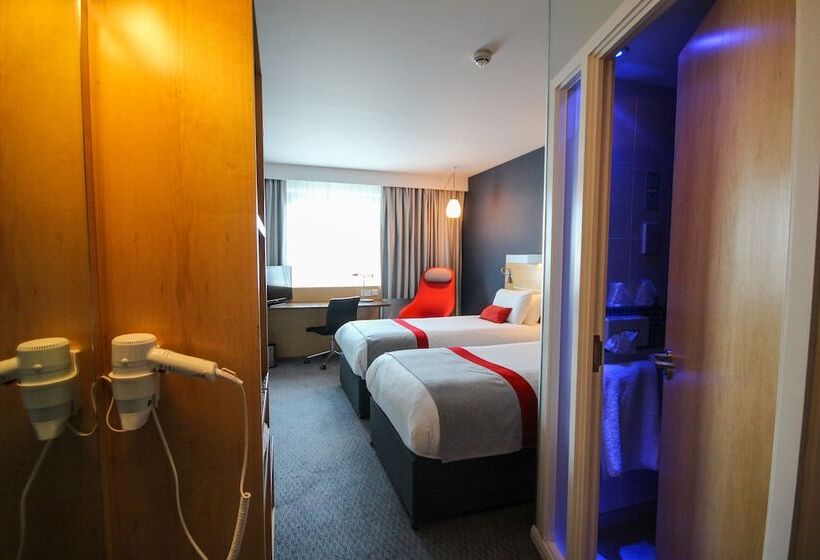 هتل Holiday Inn Express Doncaster, An Ihg