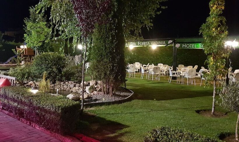 בית מלון כפרי Spa Puerta Vadinia