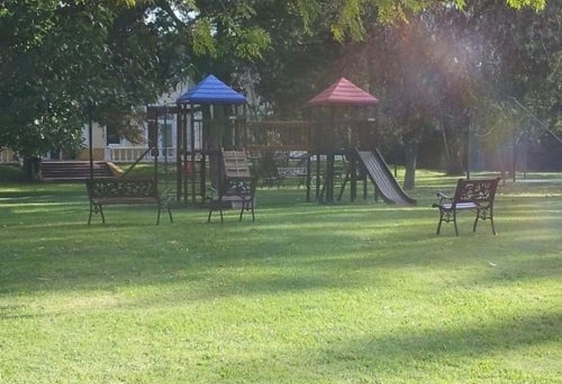 ホテル Howard Johnson Pilar Resort Spa & Convention Center