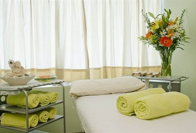 ホテル Howard Johnson Pilar Resort Spa & Convention Center