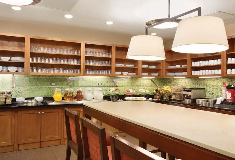 Отель Hyatt Place Orlando Airport