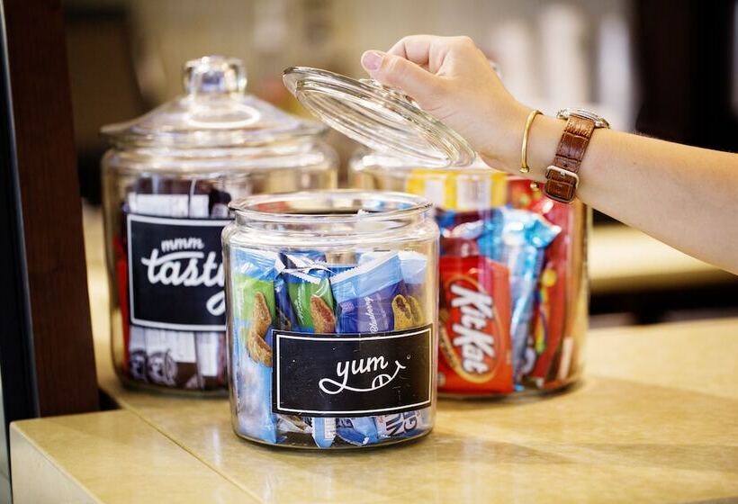 Отель Hyatt Place Orlando Airport