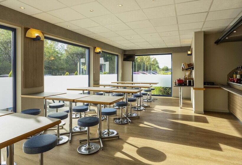 Отель Ibis Budget Charleroi Airport