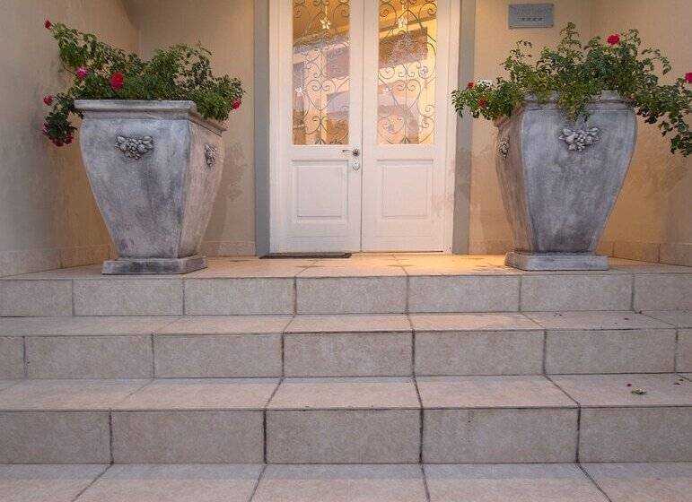 酒店 Isola Bella Guest House