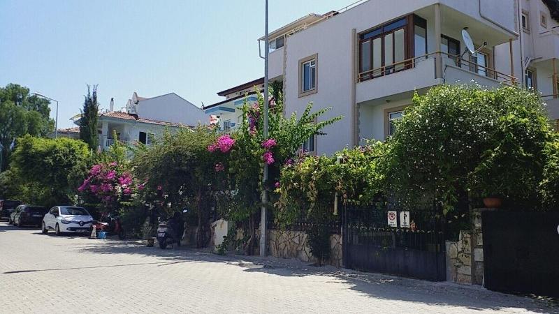 Отель Kamelya Apartments