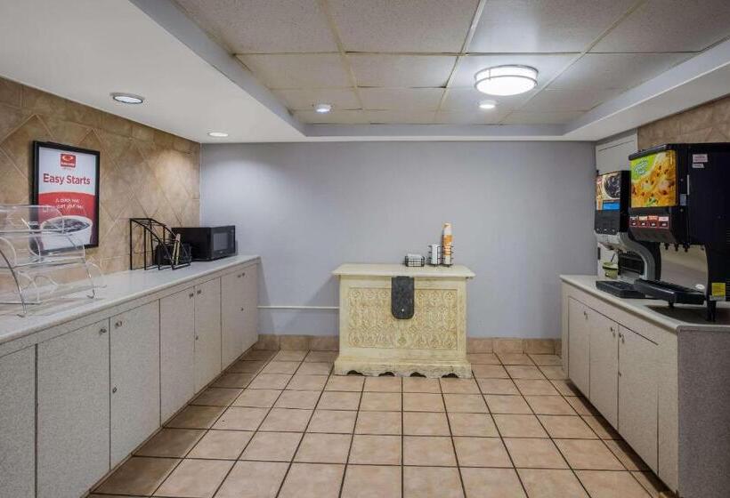 ホテル Super 8 By Wyndham Savannah