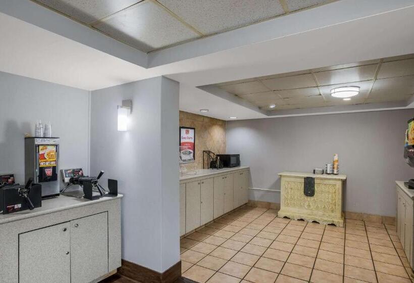 ホテル Super 8 By Wyndham Savannah